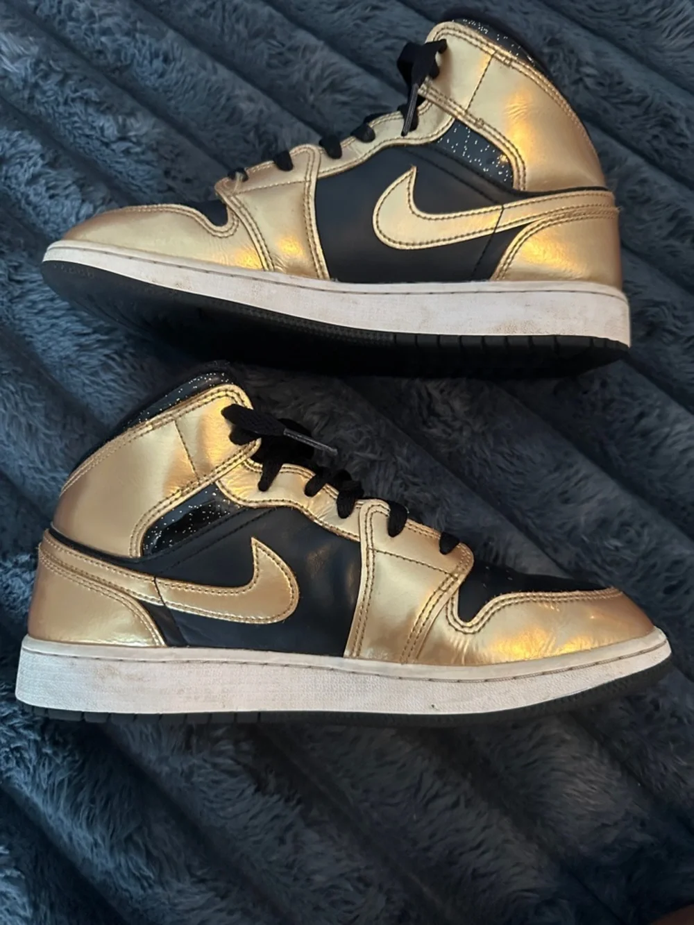 Nike Mid-Top Sneakers in Black and Metallic Gold